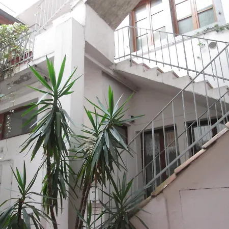 Apartment Lady Tulip - Monolocale Trento